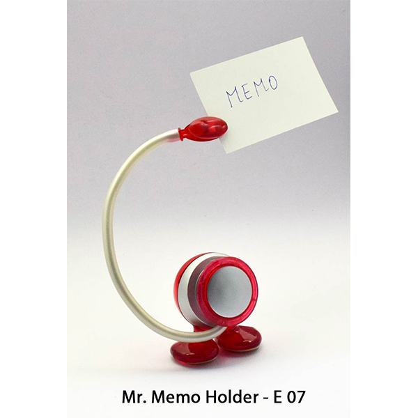 E07 – Mr. Memo Holder
