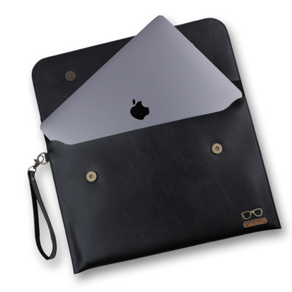 Personalized Leather Laptop/Macbook Sleeve – Black 13’Inches