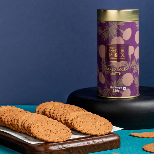 Baked Nolen Gur Matthi