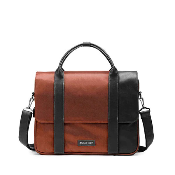Urbix | Rust | Laptop Messenger